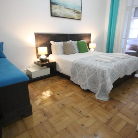 Ocean M1 R4 - Large Double Room With Shared Bathroom In City Center Lisboa Eksteriør bilde